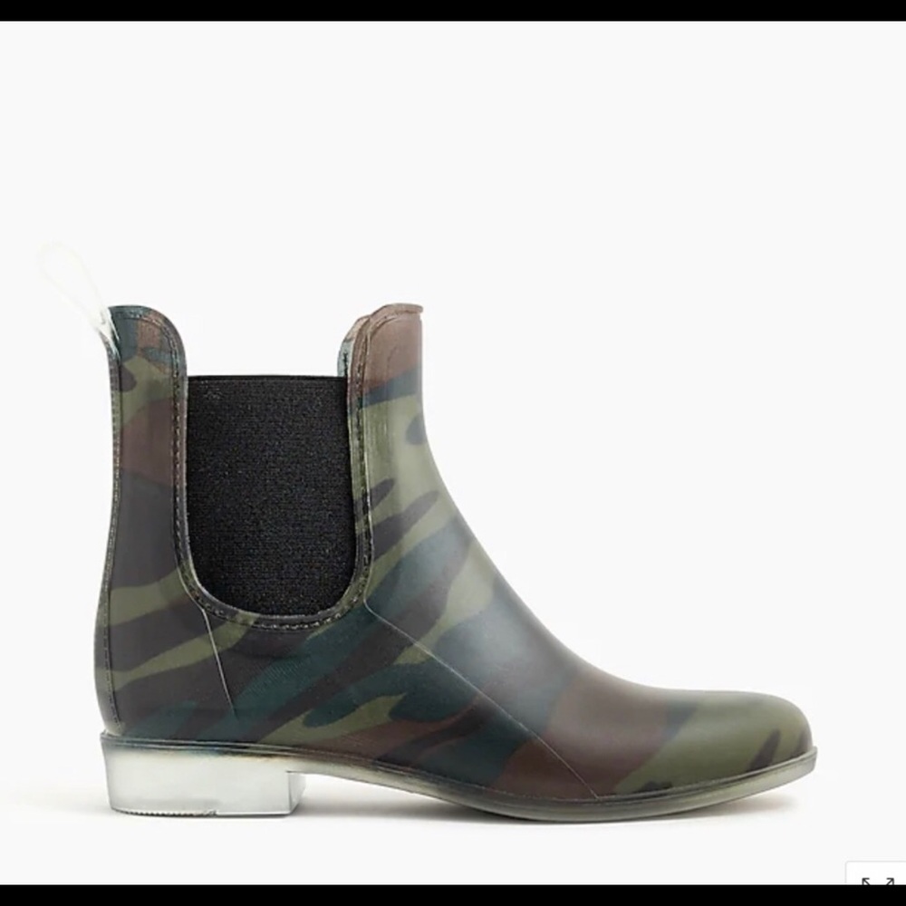 JCrew Matte Chealsea Rubber Rain Boot. Size 8